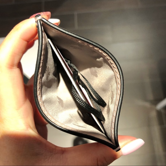 Kate Spade Disney Minnie Mouse Cardholder - Picture 3 of 3